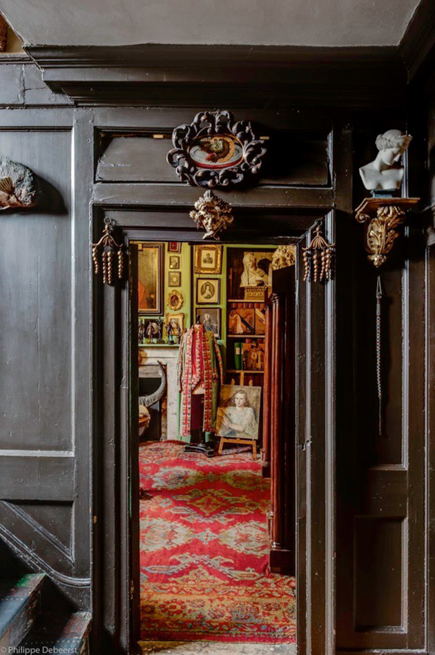 265-Year-Old-Mansion-London