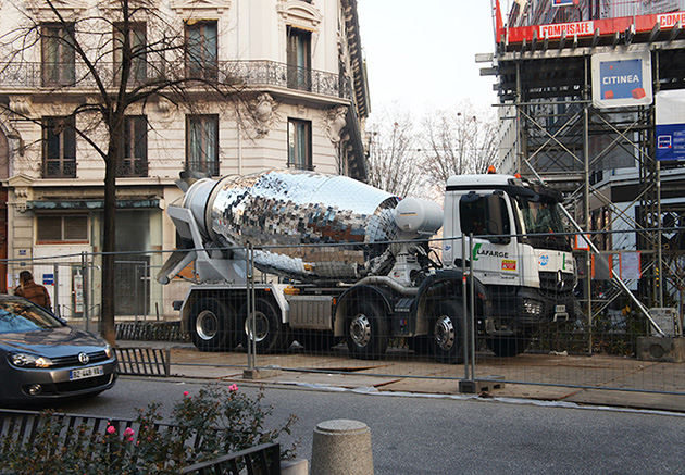 Disco-Ball-Cement-Truck-Benedetto-Bufalino