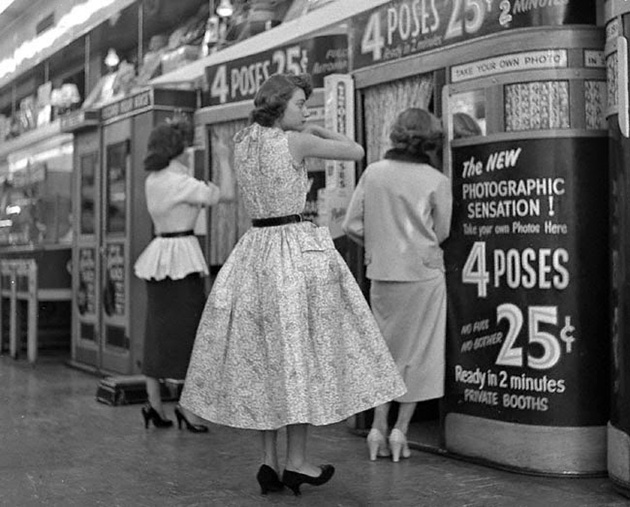 NYC's daily life 50s