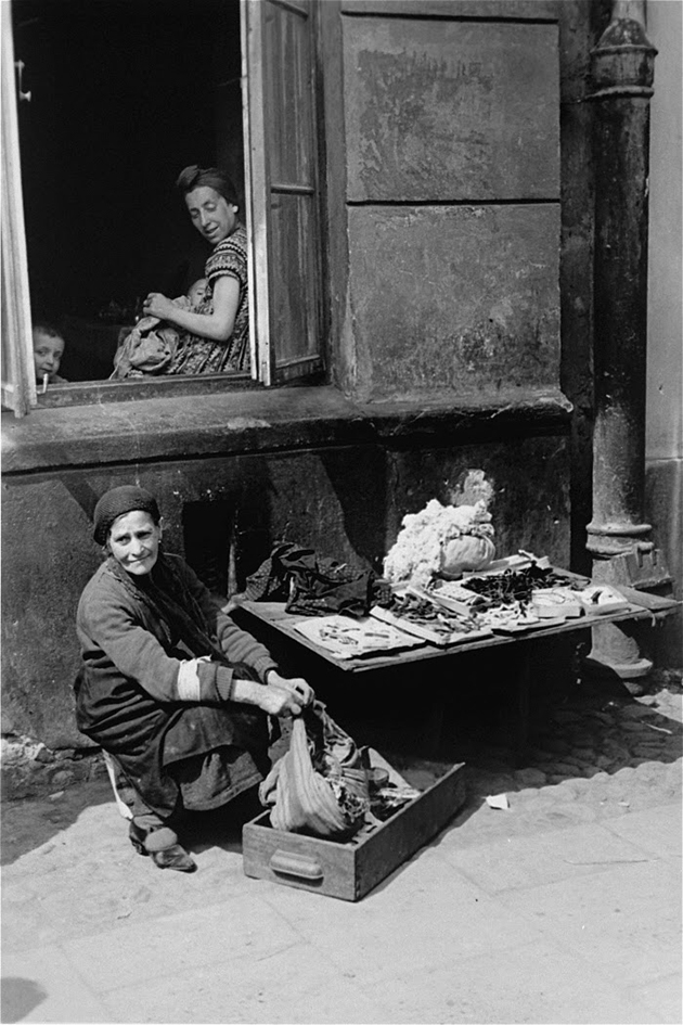 Daily Life in the Ghetto of Warsaw