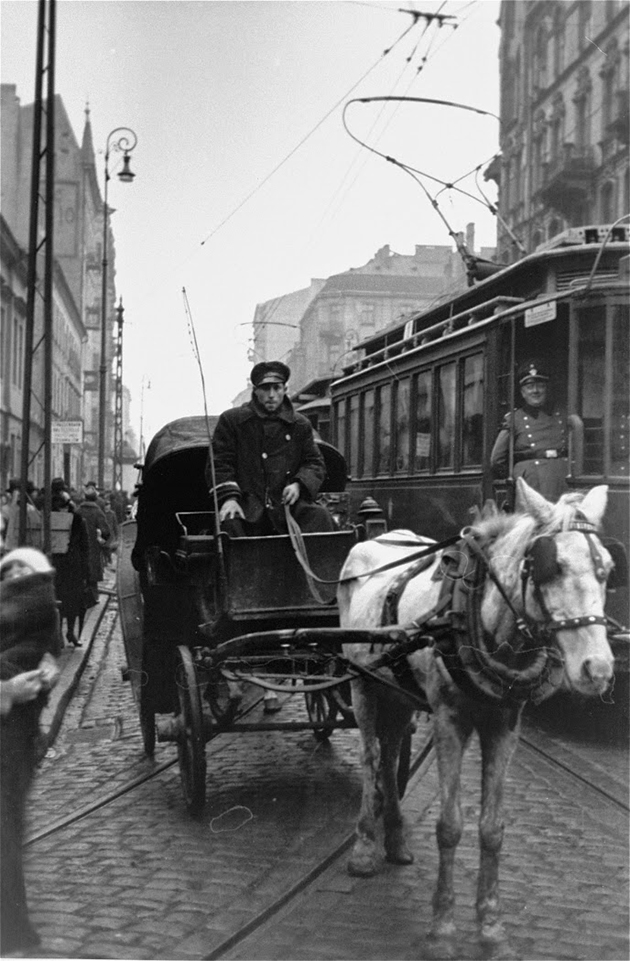 Daily Life in the Ghetto of Warsaw