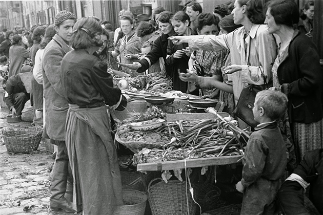 Daily Life in the Ghetto of Warsaw