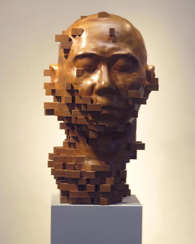 pixelated-wood-sculpture