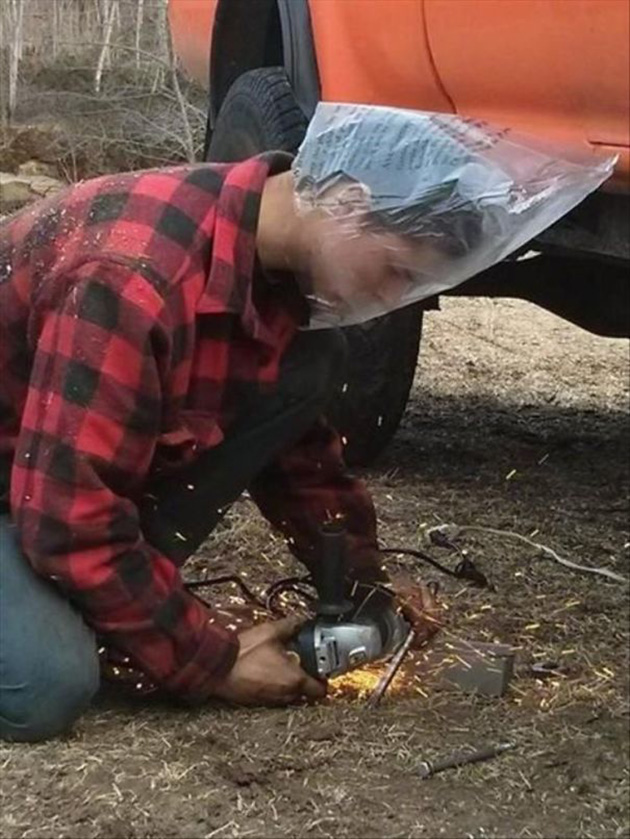 workplace-safety-fails-men-accident-waiting-to-happen