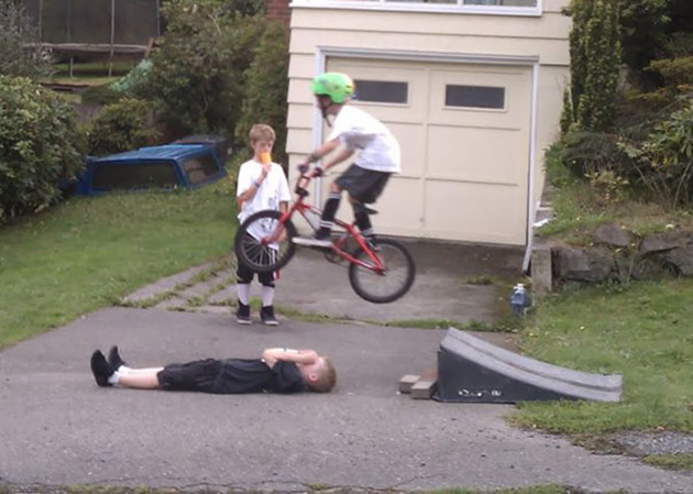workplace-safety-fails-men-accident-waiting-to-happen