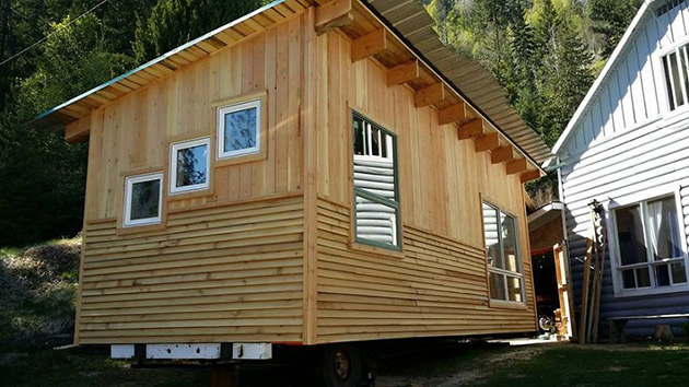 small-houses-saving-space
