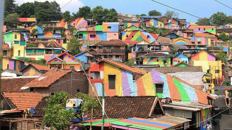 rainbow-village-indonesia