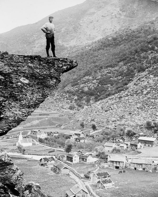 Amazing Photographs Depict 19th Century Norway