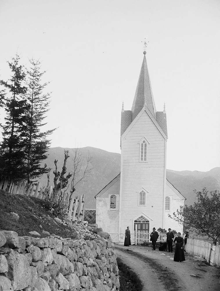 Amazing Photographs Depict 19th Century Norway