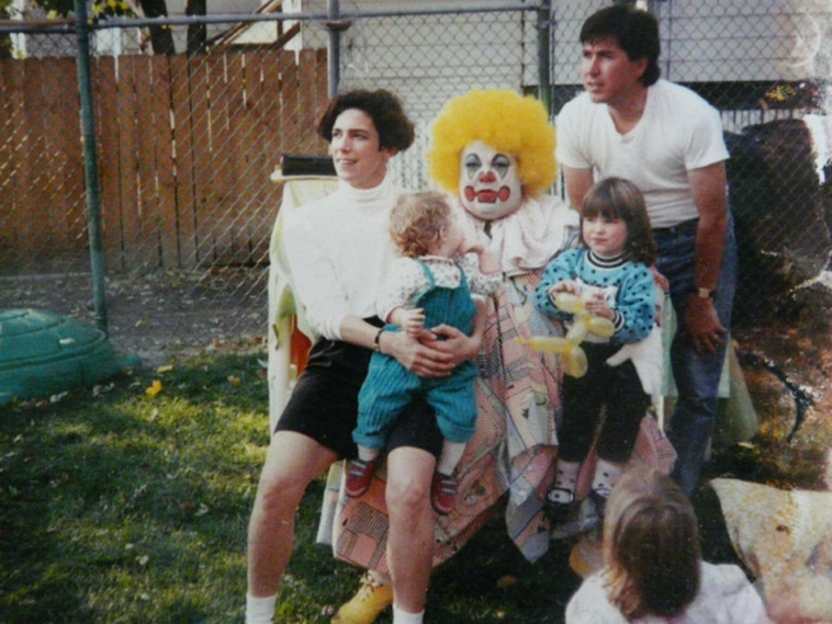 terrifying-old-school-clown