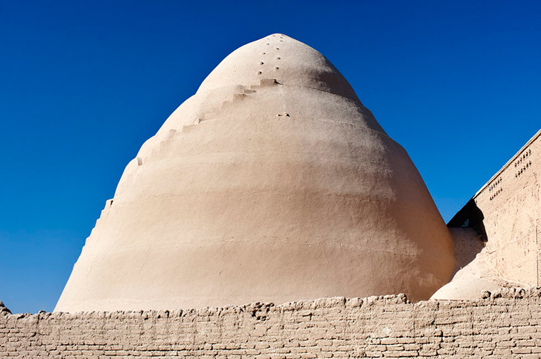 Ancient-structures-preserve-ice-yakhchals-Persia
