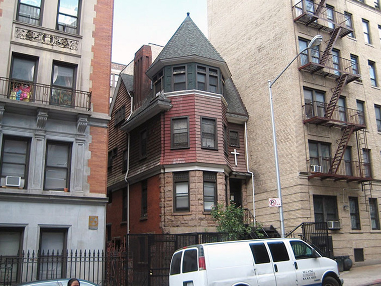 Stubborn Homeowners Refused To Move