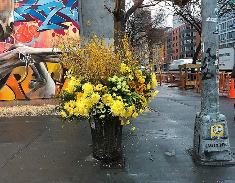 trash cans flowers new york