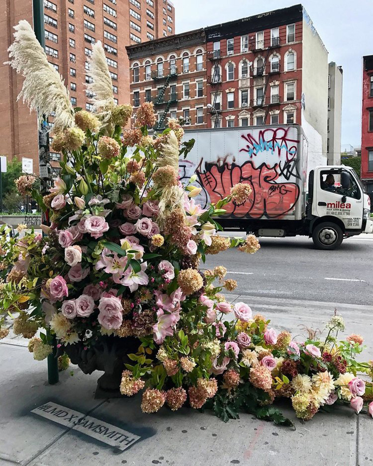 trash cans flowers new york