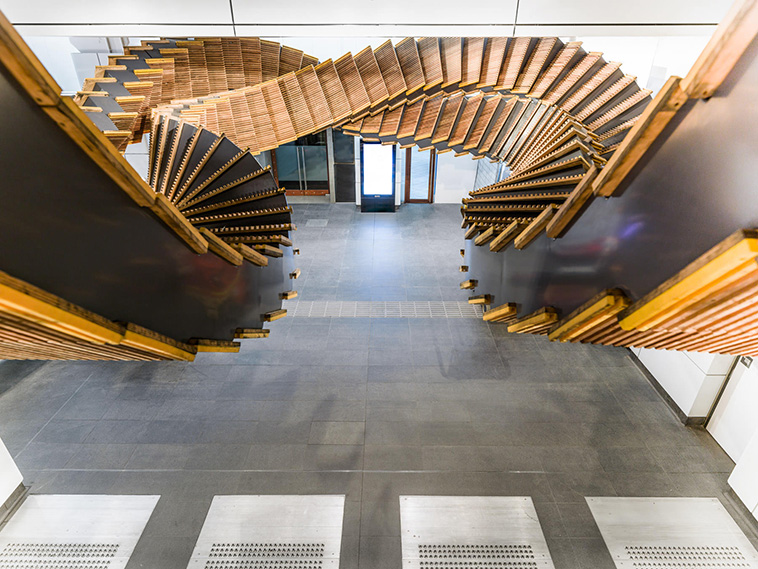 interloop-escalator-sculpture