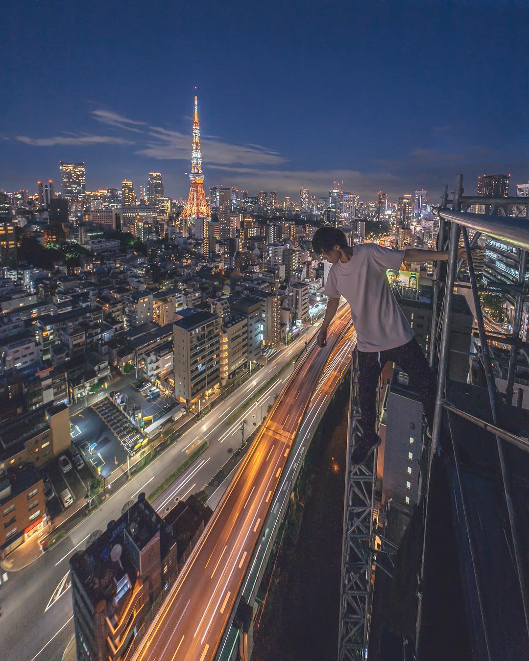 stunning candid street photos tokyo