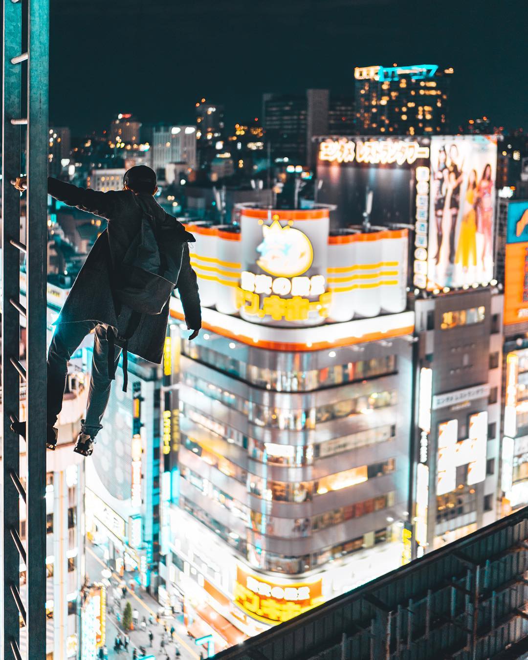 stunning candid street photos tokyo