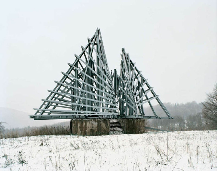 old monuments yugoslavia spomeniks jan kempenaers