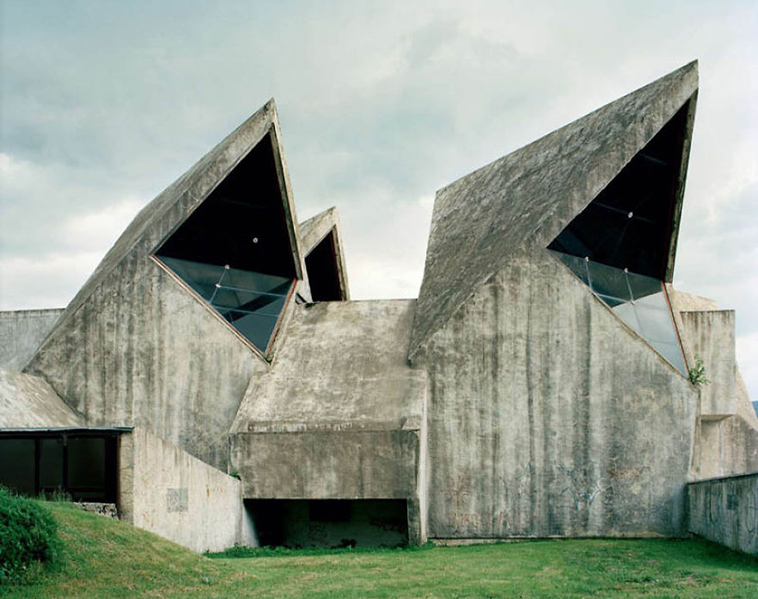 old monuments yugoslavia spomeniks jan kempenaers