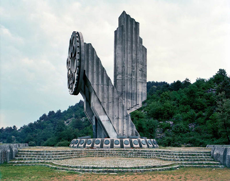 old monuments yugoslavia spomeniks jan kempenaers