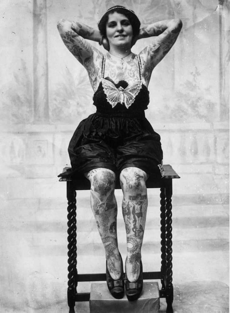vintage photos of women tattoos