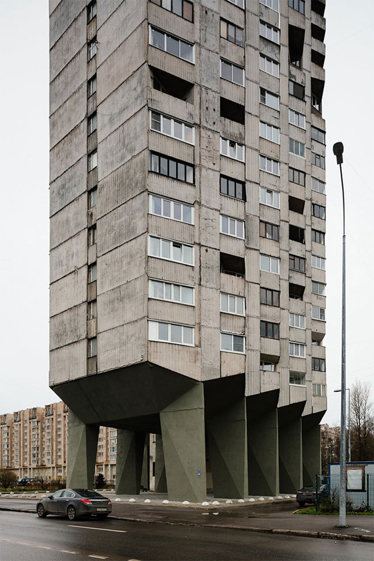 The Apartment Block With “Chicken Legs”