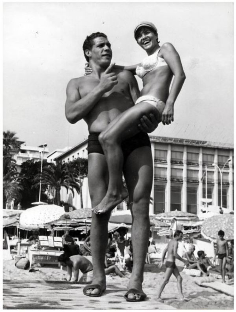 man lift woman