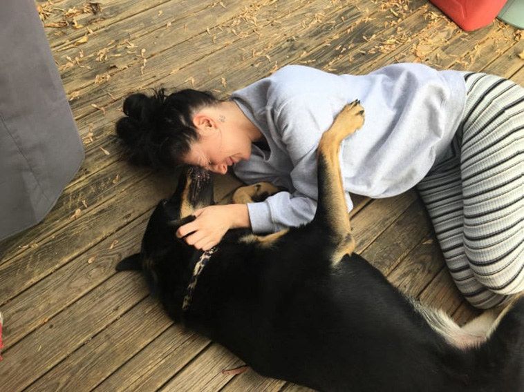 DOGS WHO KNOW HOW TO BE BETTER THAN BOYFRIENDS