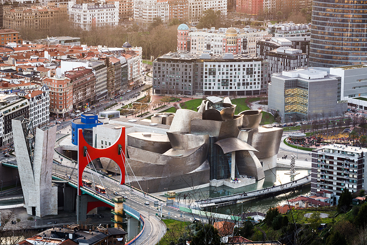 guggenheim museum by gauvin lapetoule