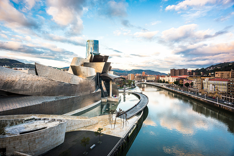 guggenheim museum by gauvin lapetoule