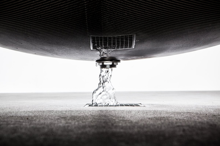 Carbon-Fibre-Bath