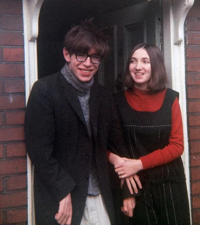 young stephen hawking with Jane Wilde
