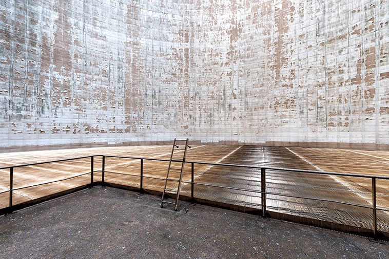 abandoned-cooling-towers-by-reginald-van-de-velde