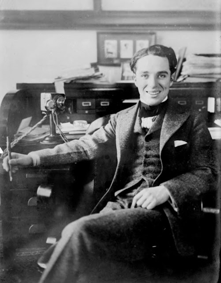 charlie-chaplin-without-mustache