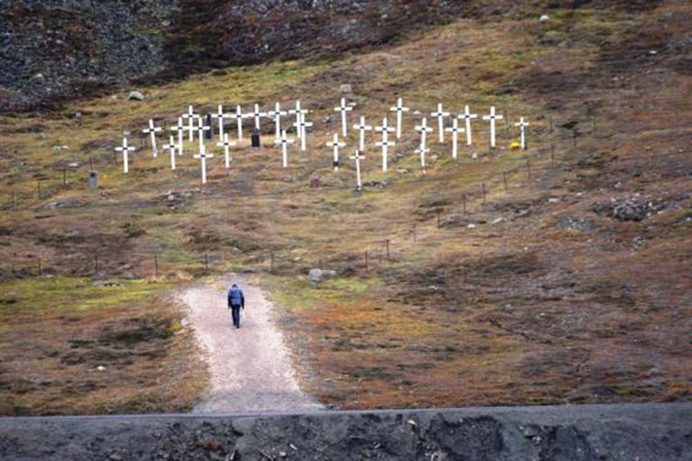 illegal-to-die-in-longyearbyen-norway