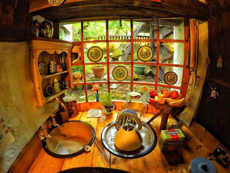 lord of the rings fan builds his own hobbit house