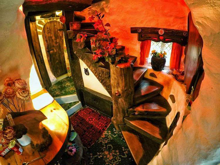 lord of the rings fan builds his own hobbit house