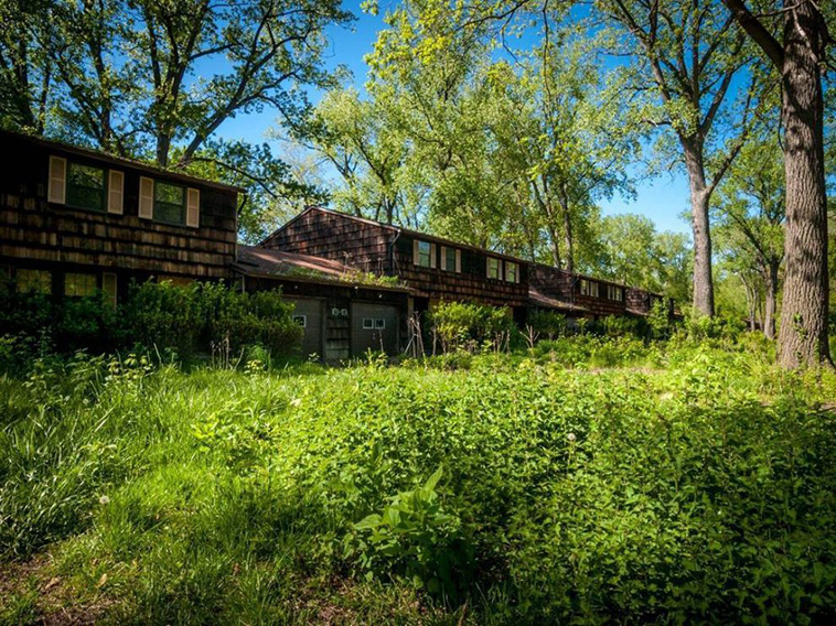 Johnny Joo Forgotten Structures