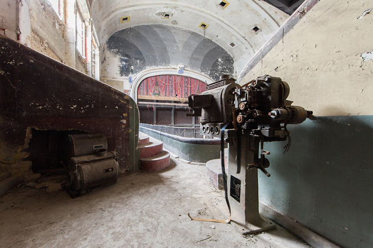 abandoned places europe