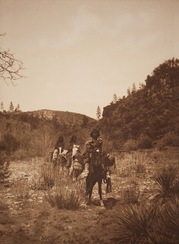 everyday life for native americans 1900s