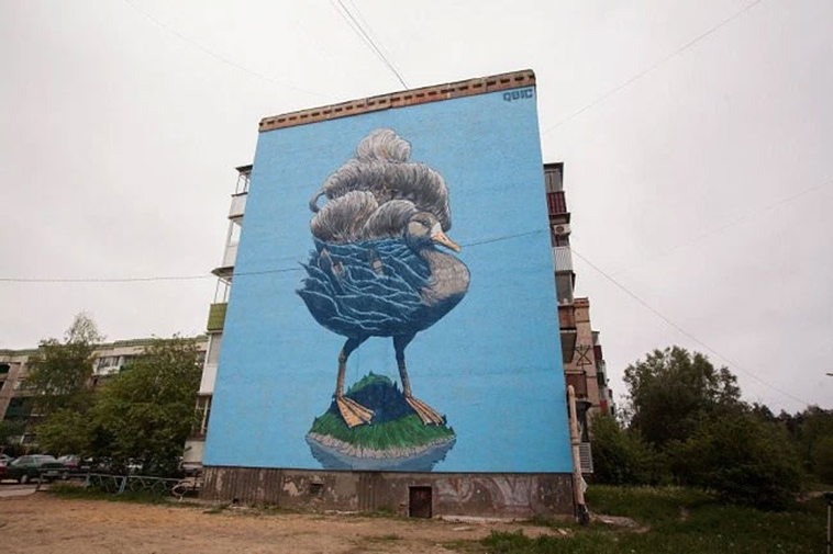 eyes wide open stunning street art