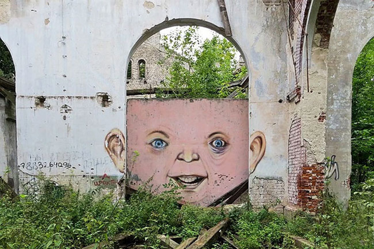 eyes wide open stunning street art