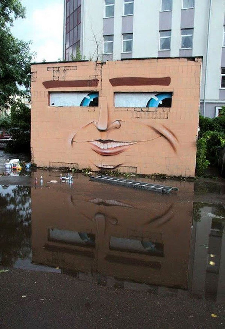 eyes wide open stunning street art