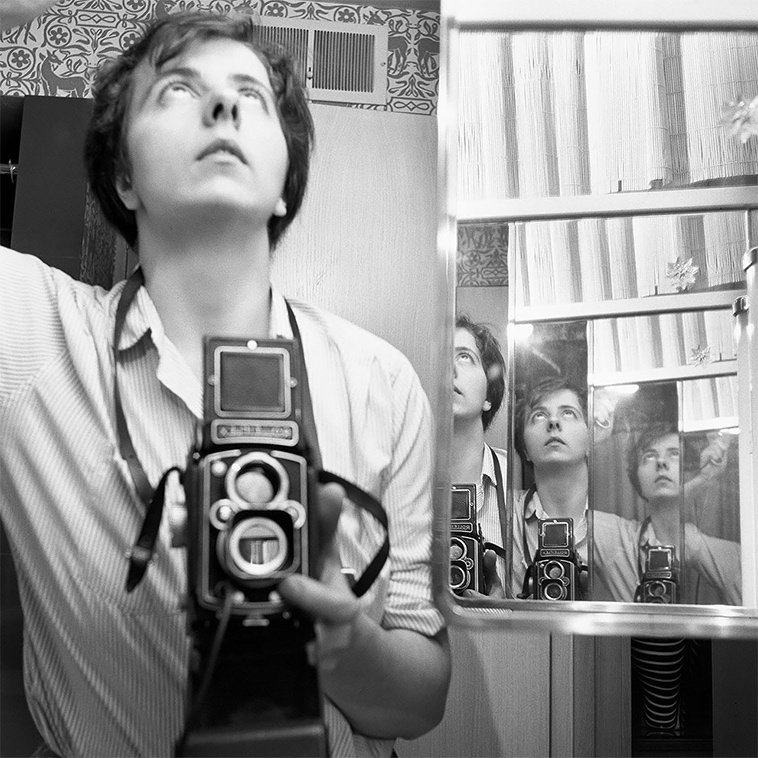 vivian-maier-lost-photographs-of-1950s-new-york