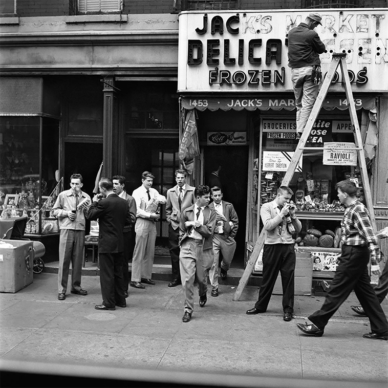 vivian-maier-lost-photographs-of-1950s-new-york