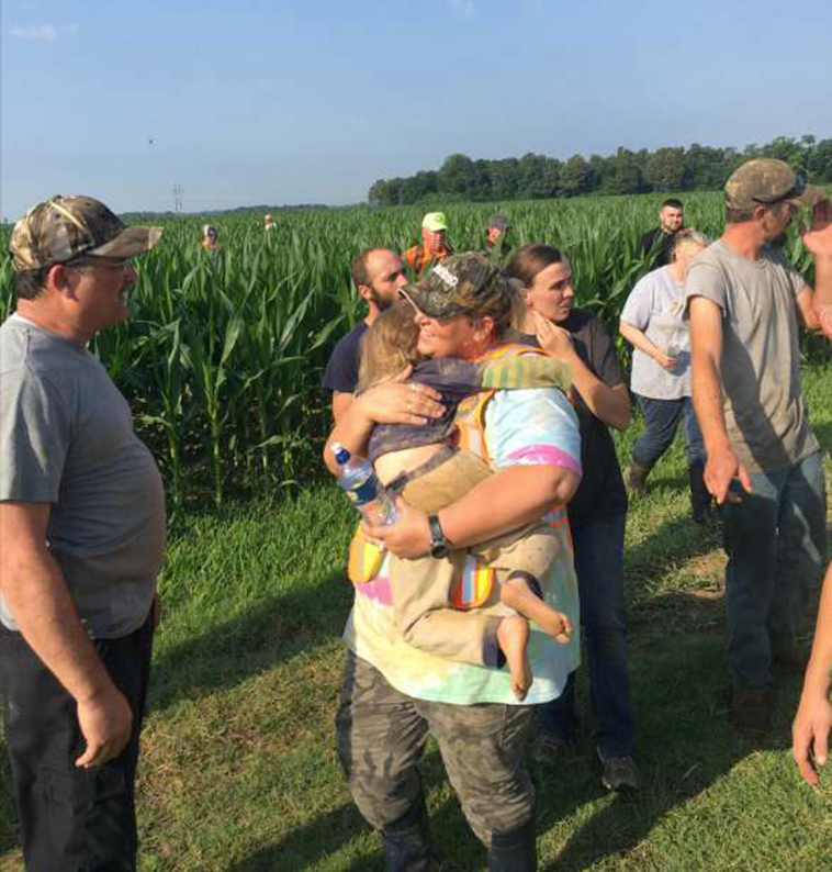 loyal-dog-protects-missing-missouri-girl