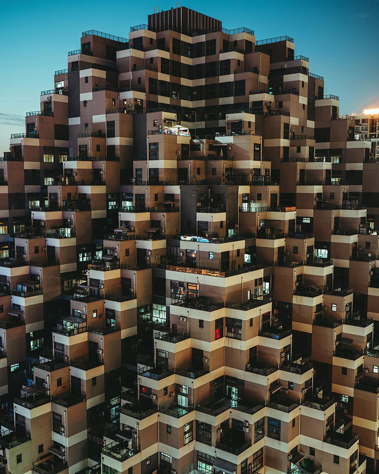 weird-and-majestic-architecture-of-china