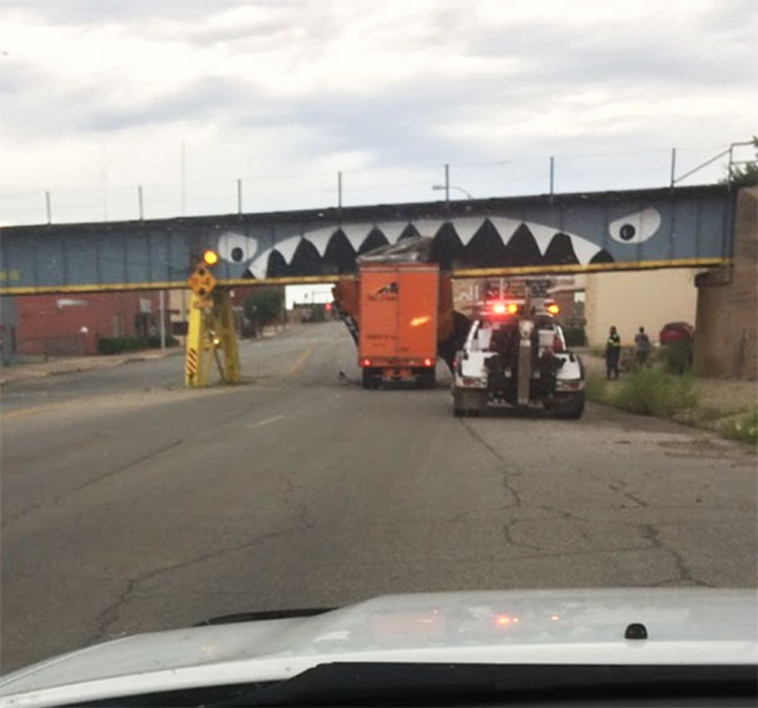 funny-strange-things-on-the-road