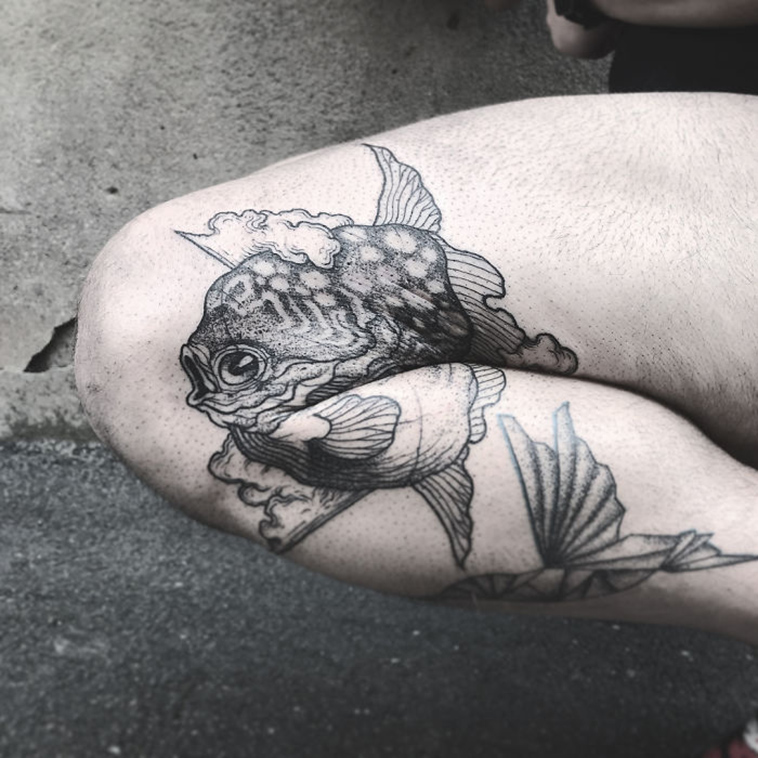 hidden-legs-arms-bending-insect-tattoo