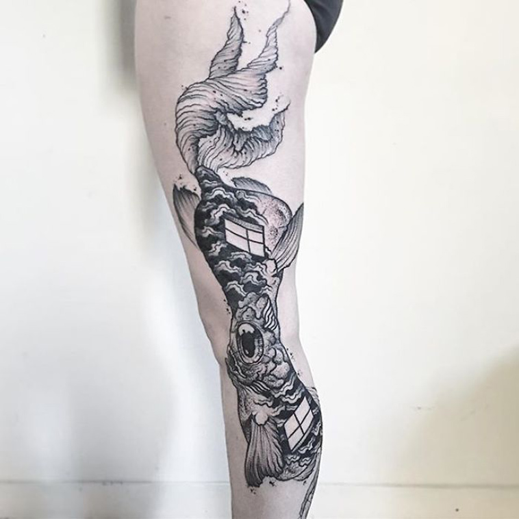 hidden-legs-arms-bending-insect-tattoo